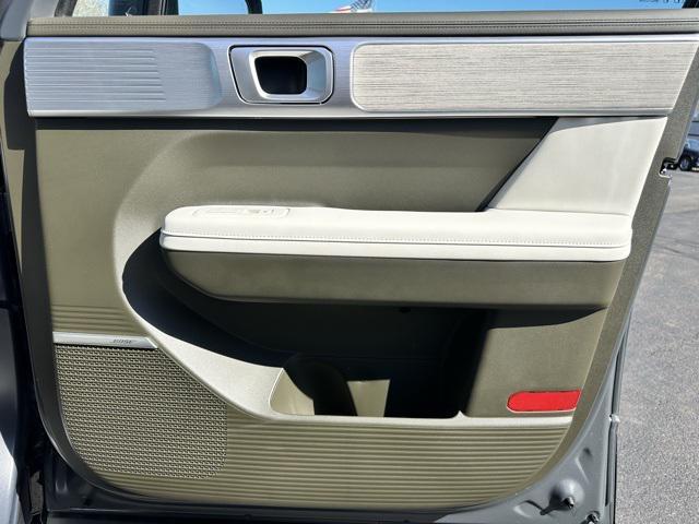 Photo of 2025 Serenity White Hyundai SANTA FE HEV