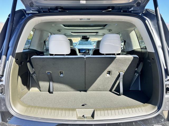 Photo of 2025 Serenity White Hyundai SANTA FE HEV