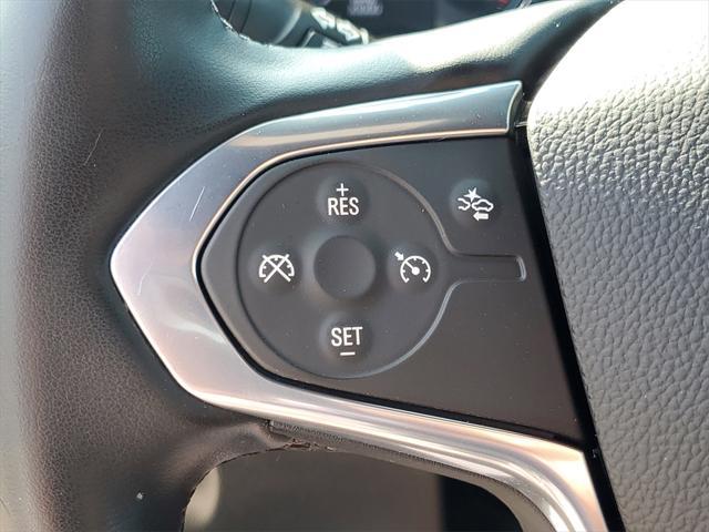 Photo of 2023 Summit White Chevrolet Traverse