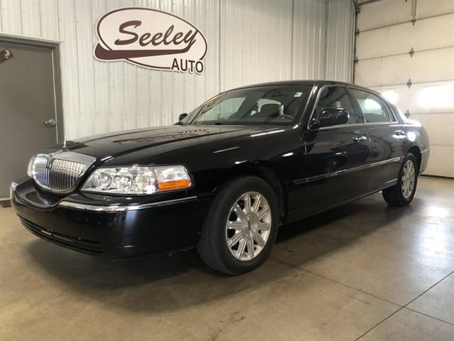 2011 Lincoln Town Car