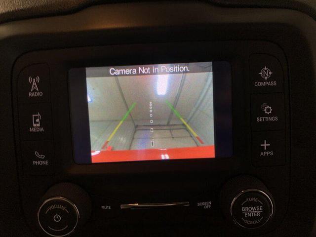 Photo of 2019 Omaha Orange Clearcoat Jeep Renegade