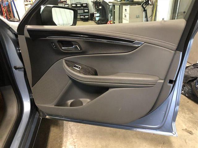 Photo of 2014 Blue Chevrolet Impala