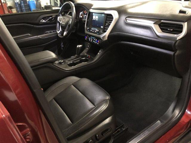 Photo of 2017 Red GMC Acadia