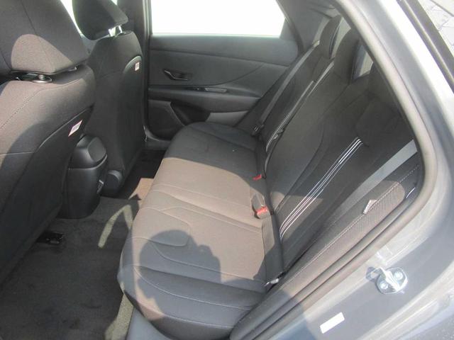 Photo of 2025 Gray Hyundai ELANTRA