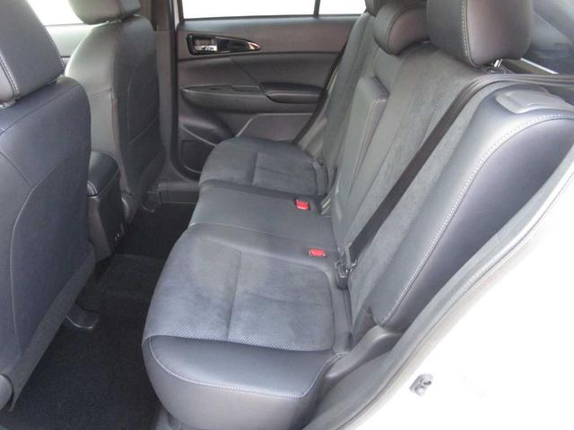 Photo of 2024 White Diamond Mitsubishi Eclipse Cross