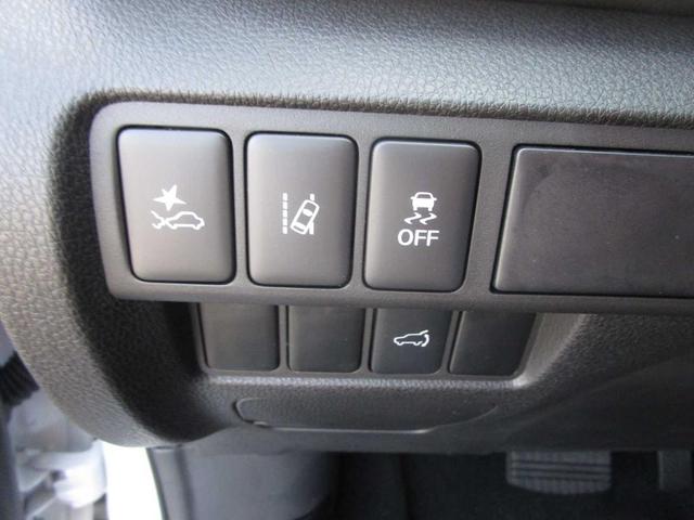 Photo of 2024 White Diamond Mitsubishi Eclipse Cross