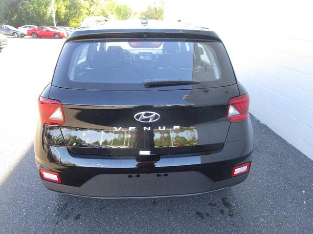 Photo of 2026 Onyx Black Hyundai VENUE