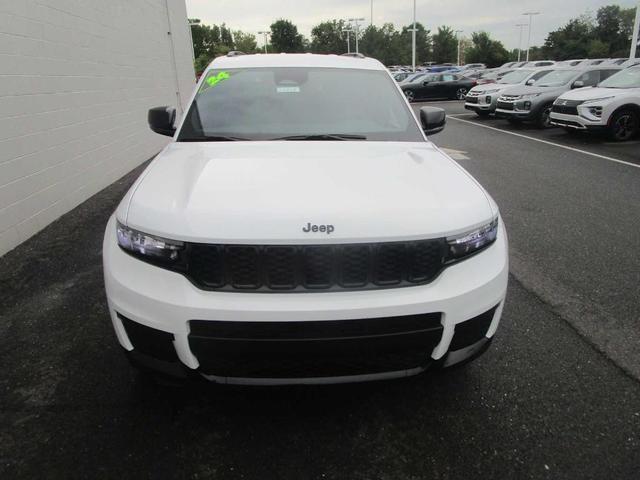 Photo of 2024 Bright White Clearcoat Jeep Grand Cherokee L