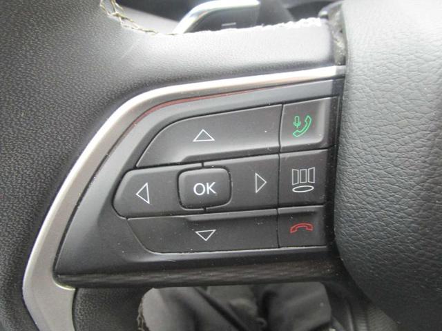 Photo of 2024 Bright White Clearcoat Jeep Grand Cherokee L