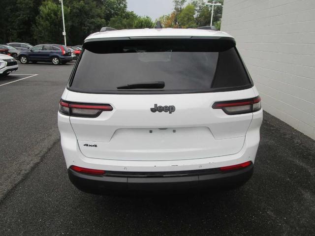 Photo of 2024 Bright White Clearcoat Jeep Grand Cherokee L