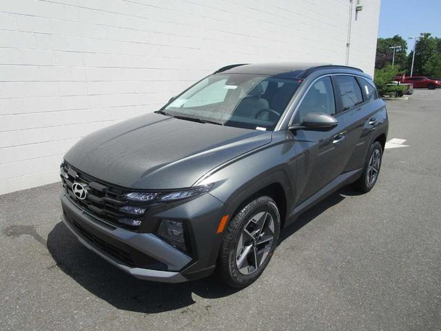 Photo of 2025 Amazon Gray Hyundai TUCSON Hybrid