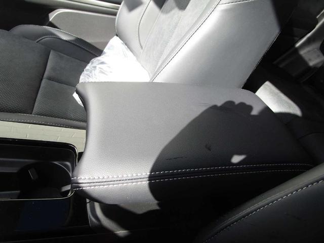 Photo of 2025 White Diamond Mitsubishi Eclipse Cross