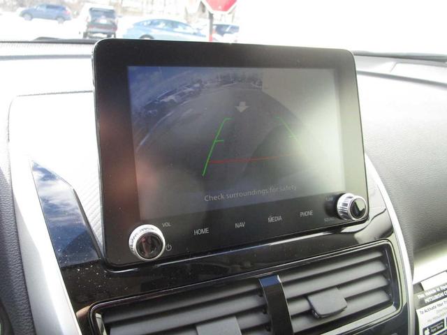 Photo of 2025 White Diamond Mitsubishi Eclipse Cross