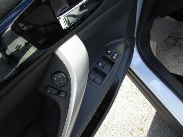 Photo of 2025 White Diamond Mitsubishi Eclipse Cross