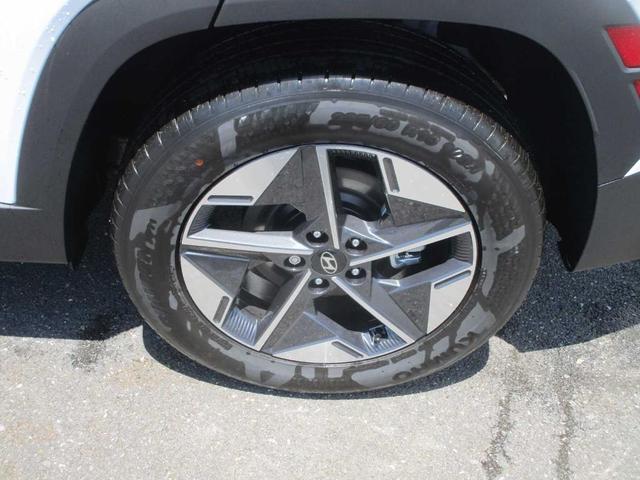 Photo of 2025 Serenity White Pearl Hyundai TUCSON