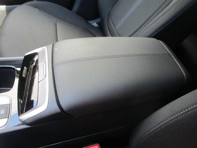 Photo of 2025 Serenity White Pearl Hyundai TUCSON