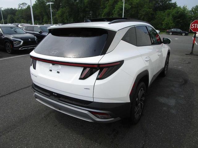 Photo of 2025 Serenity White Pearl Hyundai TUCSON