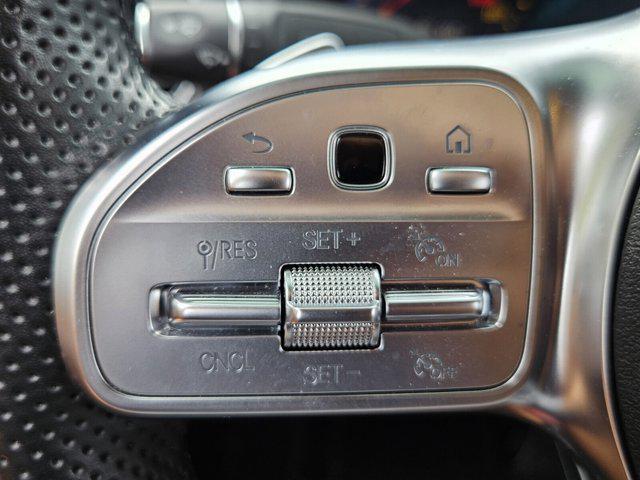 Photo of 2023 Polar White Mercedes-Benz C-Class