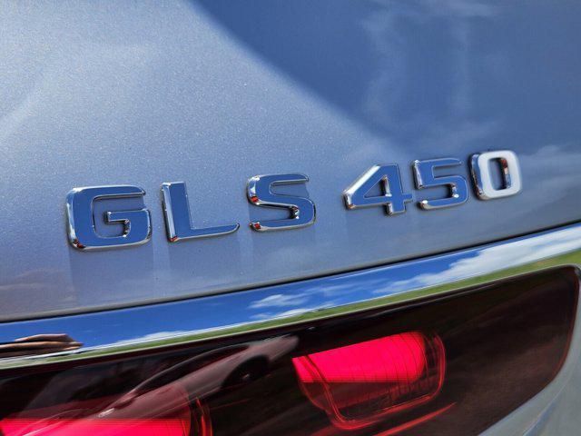 Photo of 2025  Mercedes-Benz GLS 450