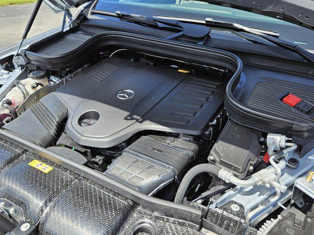 Photo of 2025  Mercedes-Benz GLS 450