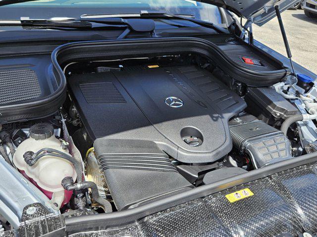 Photo of 2025  Mercedes-Benz GLS 450