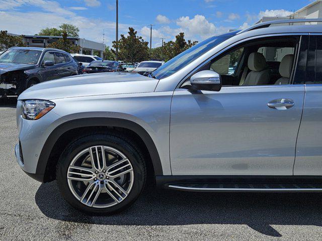 Photo of 2025  Mercedes-Benz GLS 450