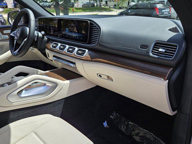 Photo of 2025  Mercedes-Benz GLS 450