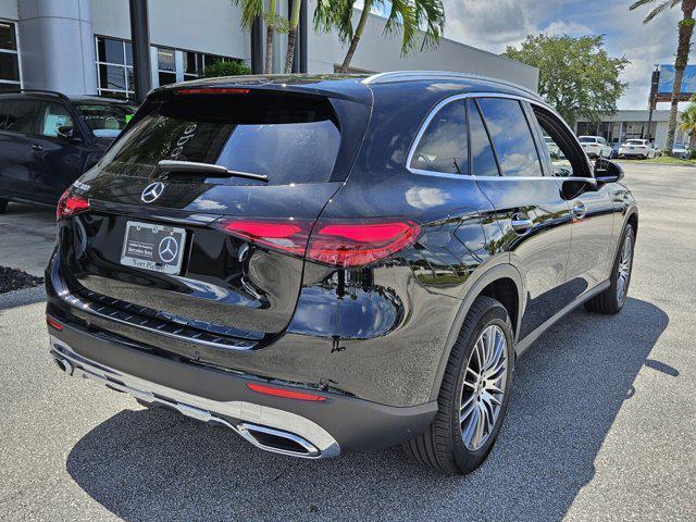 Photo of 2025 Black Mercedes-Benz GLC 300