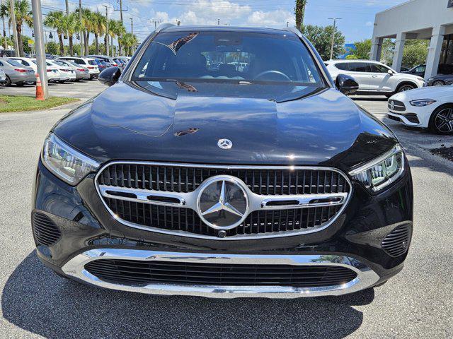 Photo of 2025 Black Mercedes-Benz GLC 300