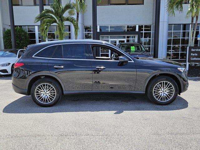 Photo of 2025 Black Mercedes-Benz GLC 300