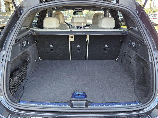 Photo of 2025  Mercedes-Benz GLC 300