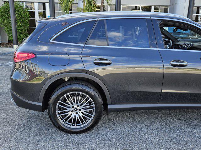 Photo of 2025  Mercedes-Benz GLC 300