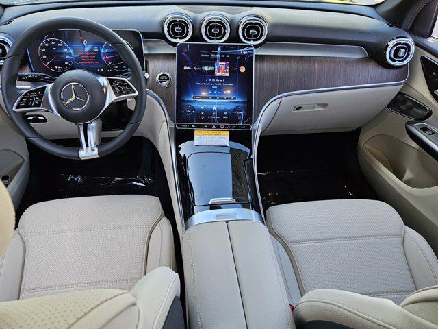 Photo of 2025  Mercedes-Benz GLC 300