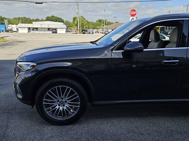 Photo of 2025  Mercedes-Benz GLC 300