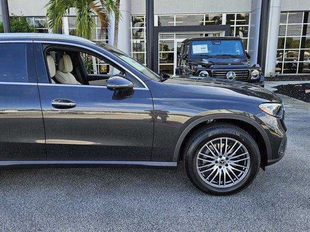 Photo of 2025  Mercedes-Benz GLC 300