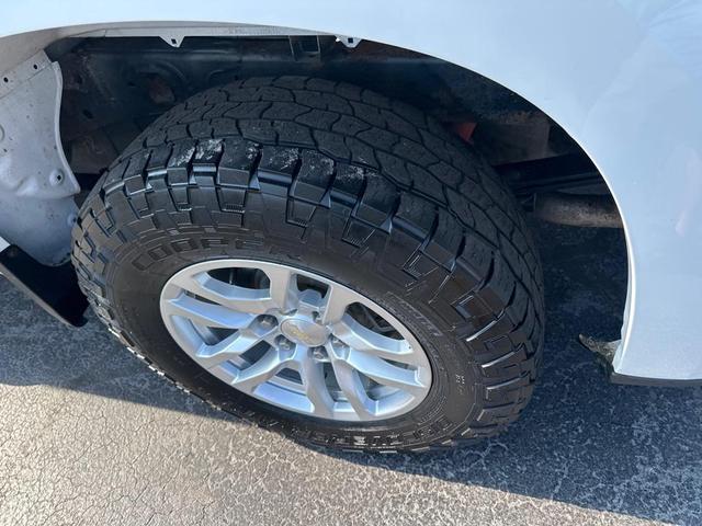Photo of 2019 WHITE Chevrolet Silverado 1500