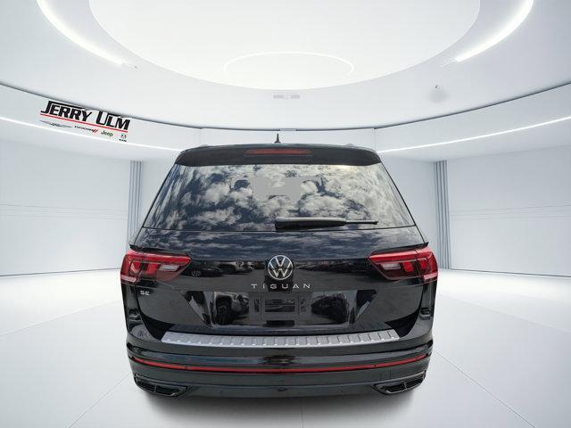 Photo of 2024 Deep Black Pearl Effect Volkswagen Tiguan