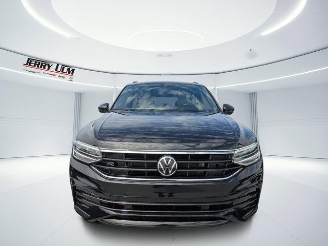 Photo of 2024 Deep Black Pearl Effect Volkswagen Tiguan