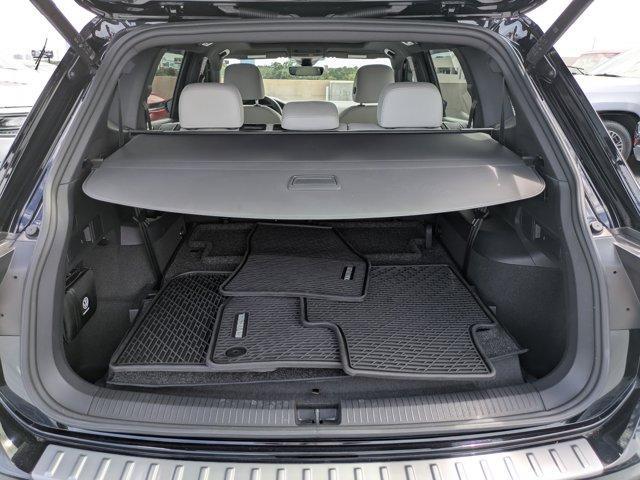Photo of 2024 Deep Black Pearl Effect Volkswagen Tiguan