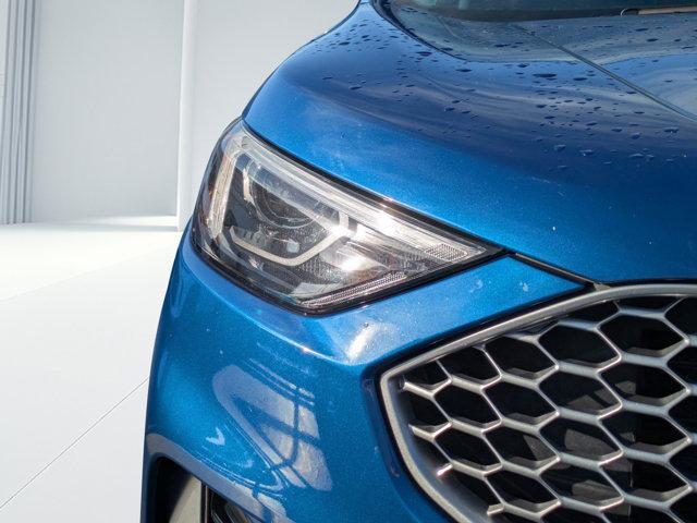 Photo of 2023 Atlas Blue Ford Edge