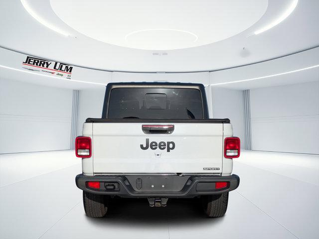 Photo of 2021 Bright White Clearcoat Jeep Gladiator