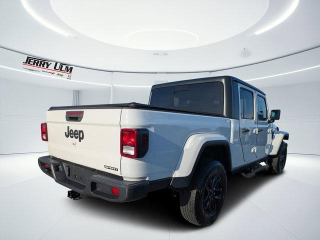 Photo of 2021 Bright White Clearcoat Jeep Gladiator