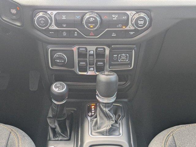 Photo of 2025 Black Clearcoat Jeep Gladiator