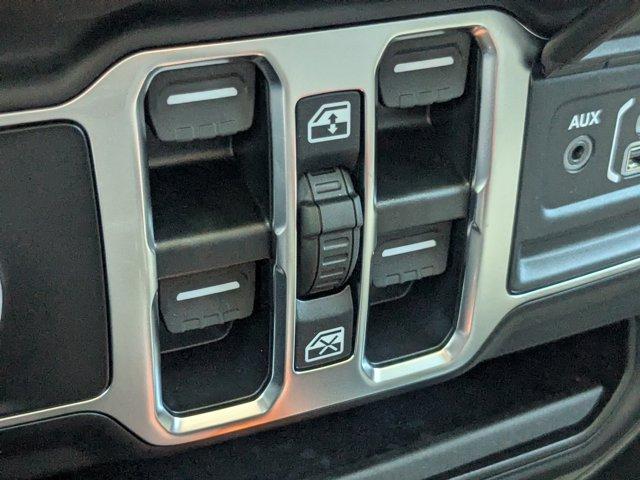 Photo of 2025 Black Clearcoat Jeep Gladiator