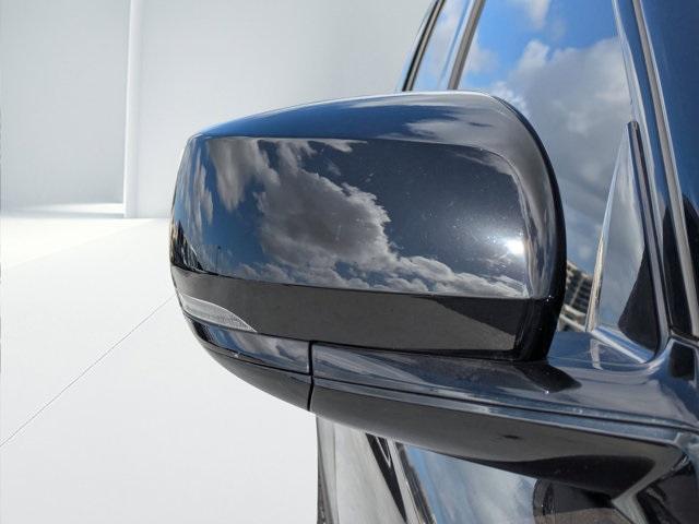 Photo of 2022 Metallic Jeep Grand Cherokee 4xe