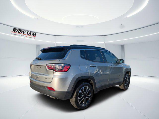 Photo of 2023 Billet Silver Metallic Clearcoat Jeep Compass