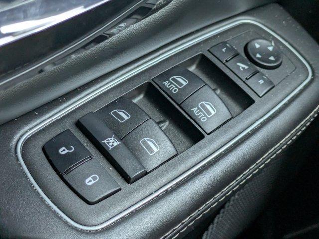 Photo of 2023 Diamond Black RAM 1500