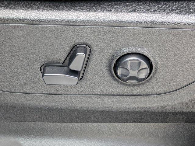 Photo of 2019 Diamond Black RAM 1500