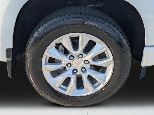 Photo of 2025 Summit White Chevrolet Silverado 1500