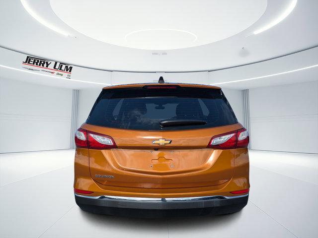 Photo of 2018 Orange Burst Metallic Chevrolet Equinox